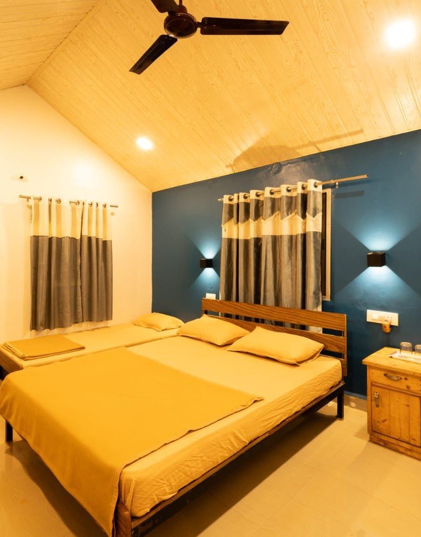 dandeli resorts room at [dandeli stay inn]